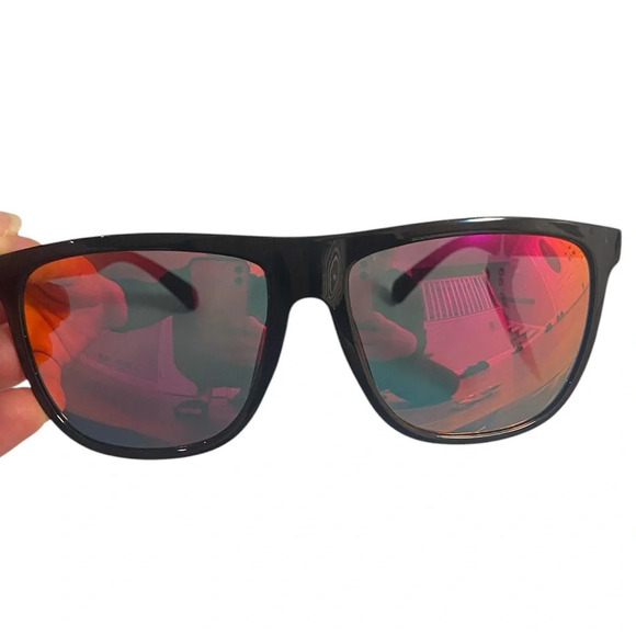 Guess sunglasses black frames UVA/UVB protection NWT - Picture 2 of 8